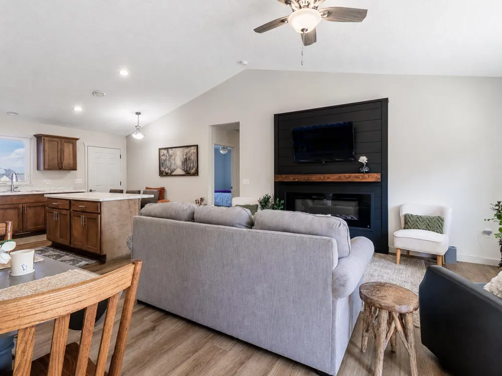 2215 Lake Avenue New Ulm, MN 56073