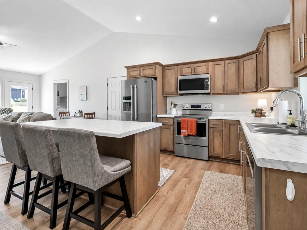 2215 Lake Avenue New Ulm, MN 56073
