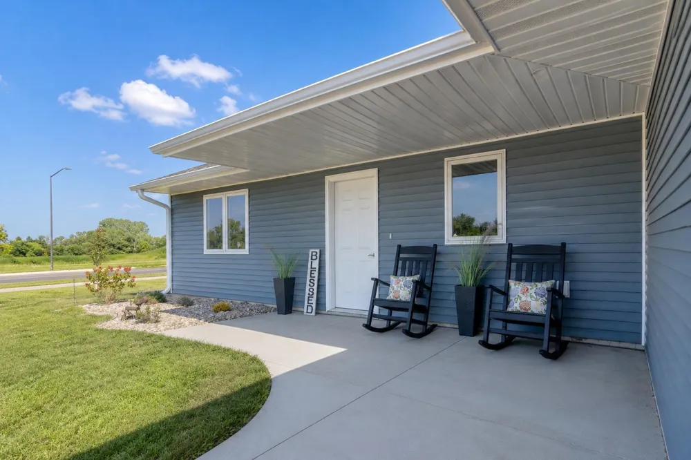 2215 Lake Avenue New Ulm, MN 56073