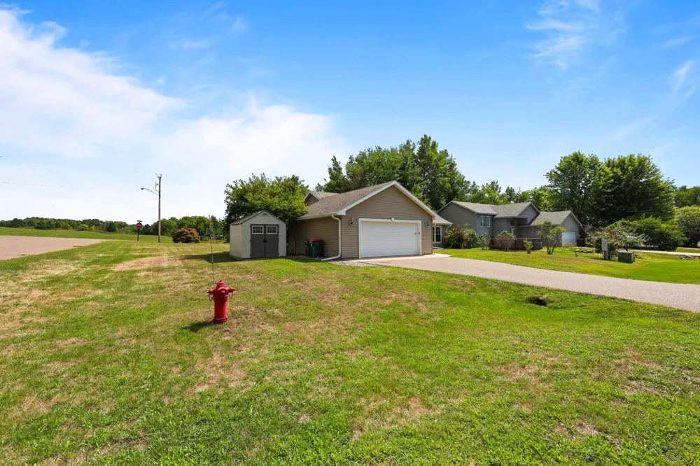 141 Boulder Place Randall, MN 56475