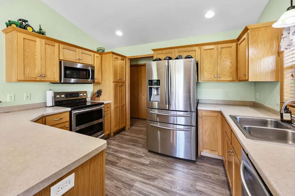 141 Boulder Place Randall, MN 56475