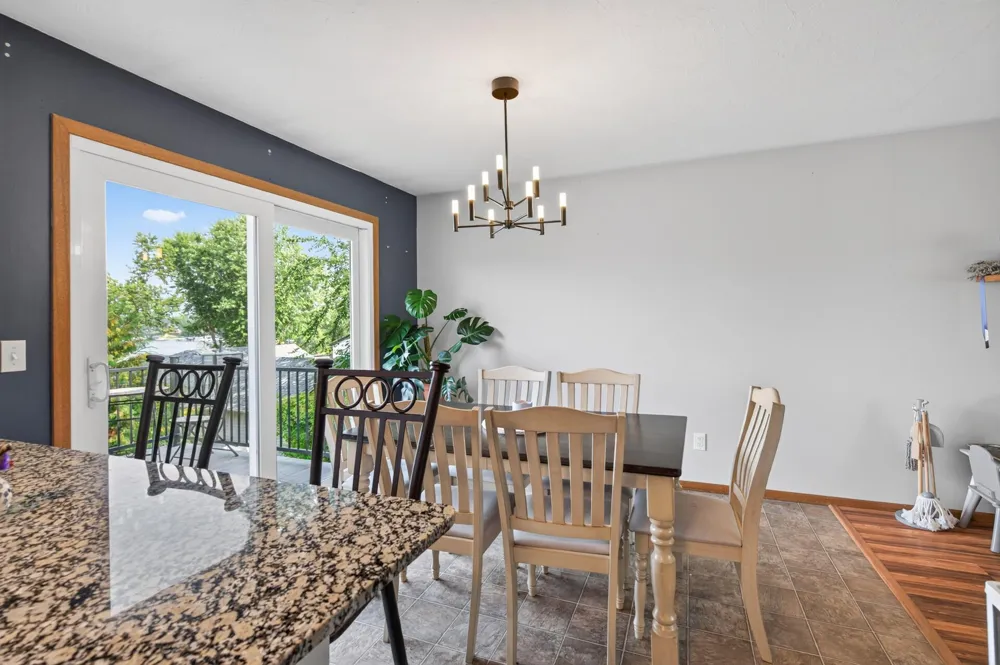 2952 Center Road SW Prior Lake, MN 55372