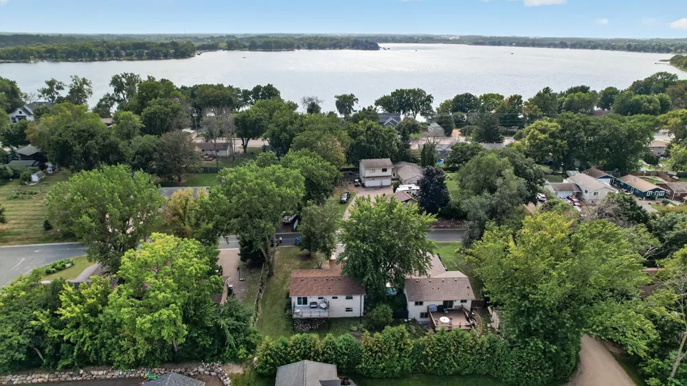 2952 Center Road SW Prior Lake, MN 55372
