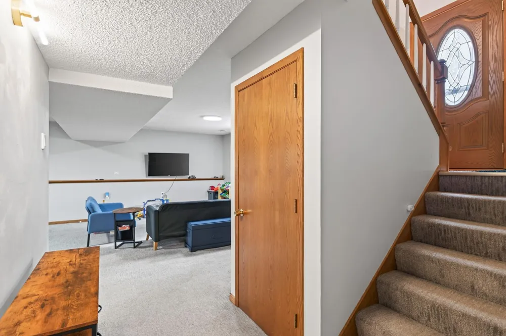 2952 Center Road SW Prior Lake, MN 55372