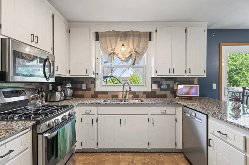 2952 Center Road SW Prior Lake, MN 55372