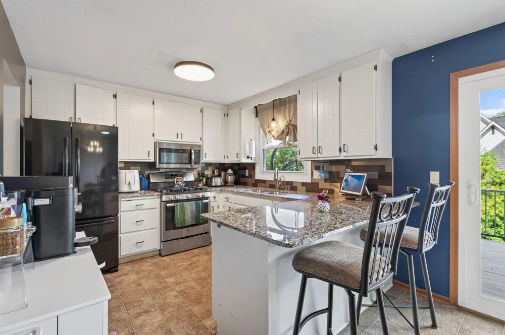 2952 Center Road SW Prior Lake, MN 55372