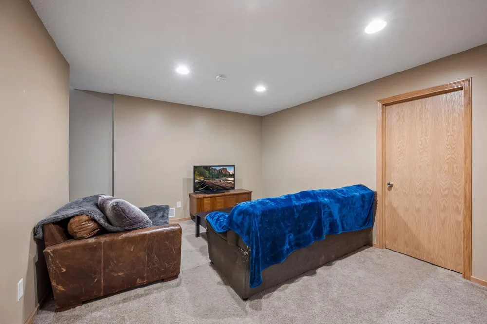12702 3rd Avenue Zimmerman, MN 55398