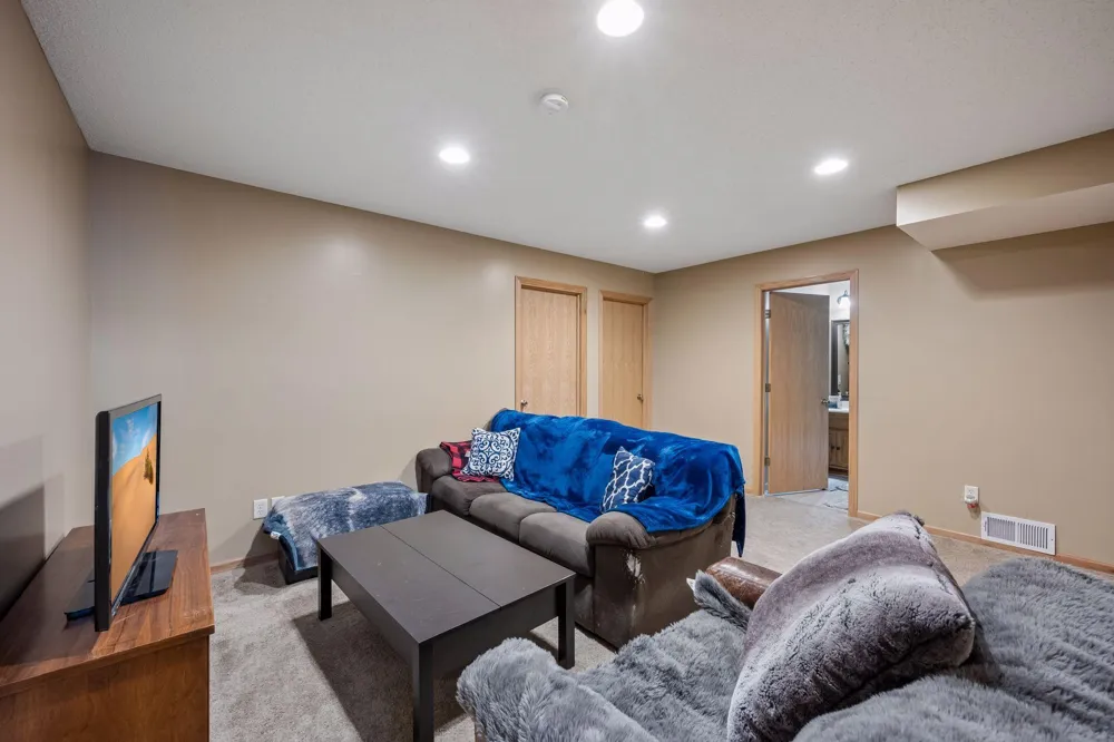 12702 3rd Avenue Zimmerman, MN 55398