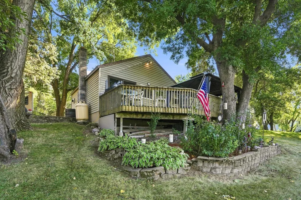 1875 Grant Avenue NW Maple Lake, MN 55358