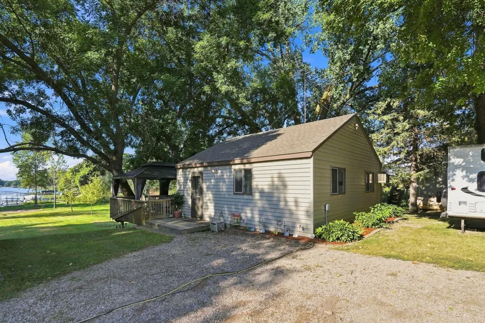 1875 Grant Avenue NW Maple Lake, MN 55358