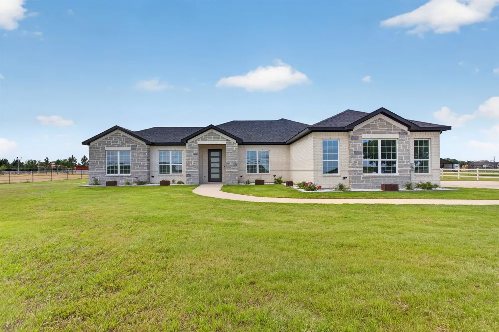 4209 County Road 2512 Royse City, TX 75189