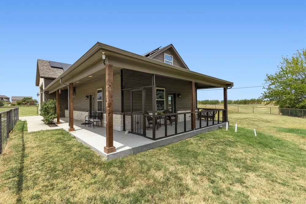 157 Daniel Drive Van Alstyne, TX 75495