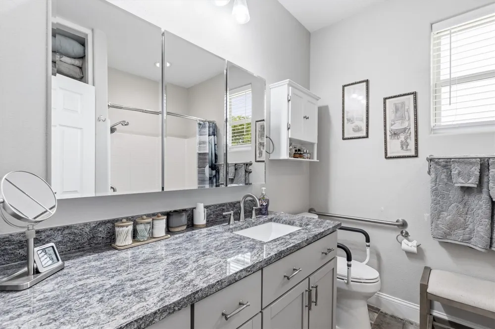 157 Daniel Drive Van Alstyne, TX 75495