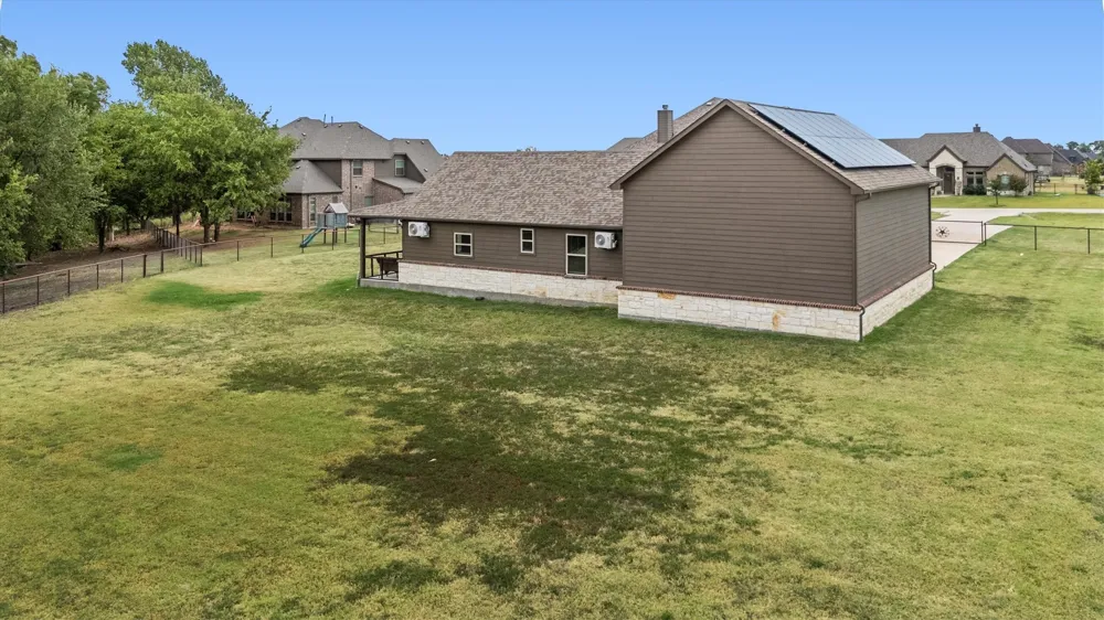 157 Daniel Drive Van Alstyne, TX 75495