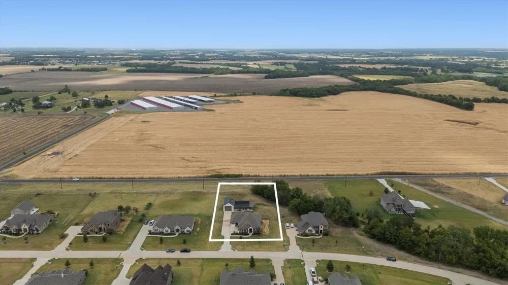 157 Daniel Drive Van Alstyne, TX 75495