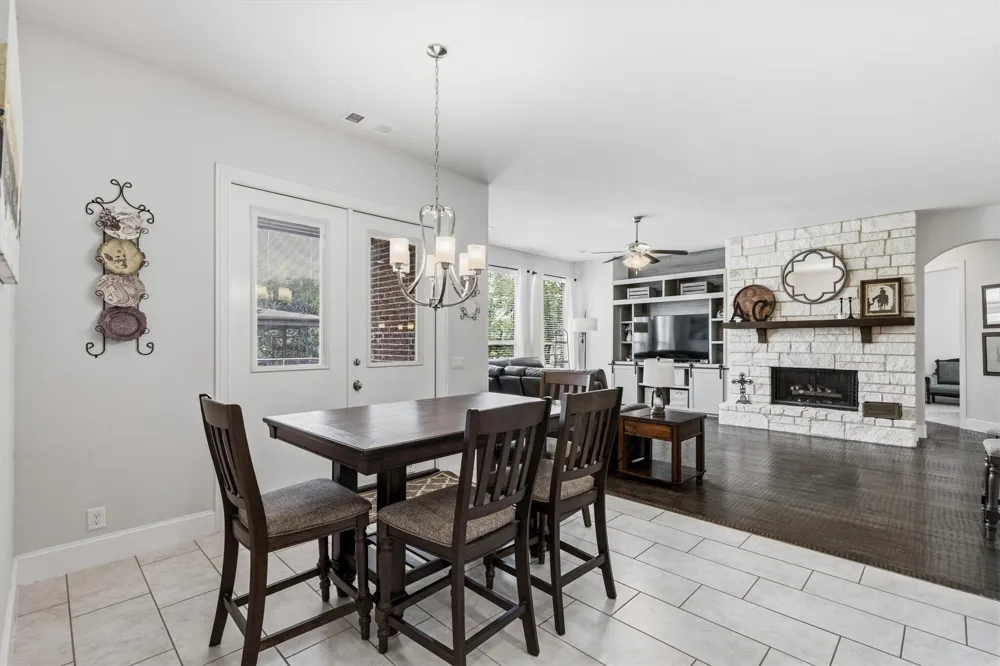 157 Daniel Drive Van Alstyne, TX 75495