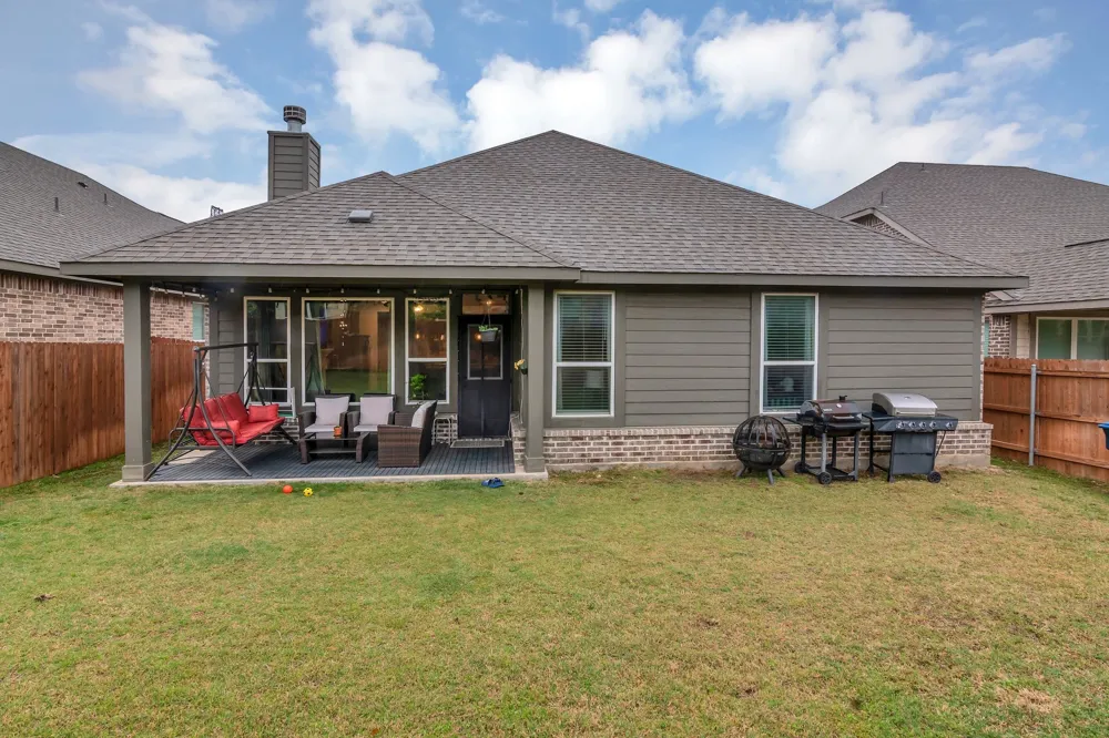 1728 Rio Secco Drive Fort Worth, TX 76131
