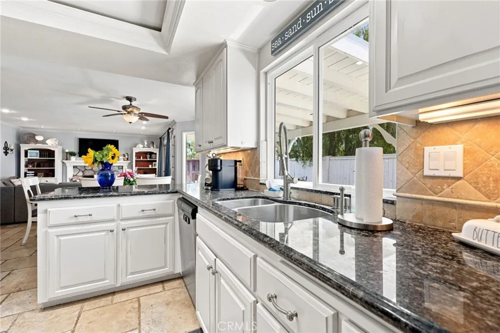 696 Corte Vina Camarillo, CA 93010