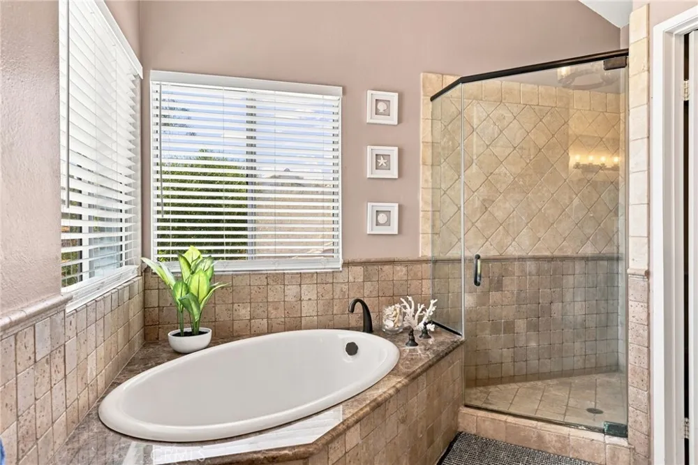 696 Corte Vina Camarillo, CA 93010