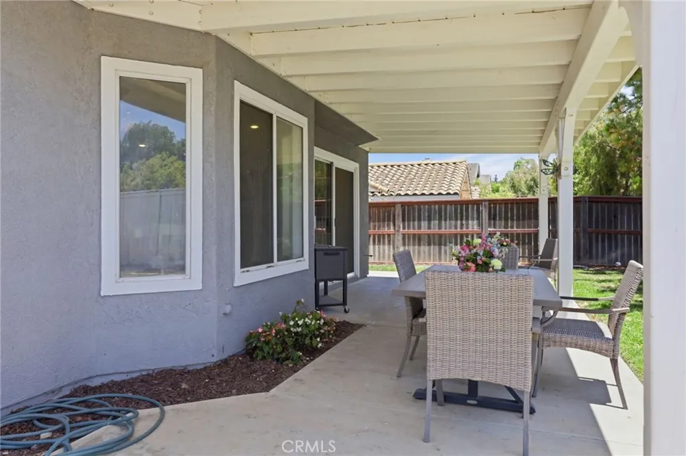 696 Corte Vina Camarillo, CA 93010