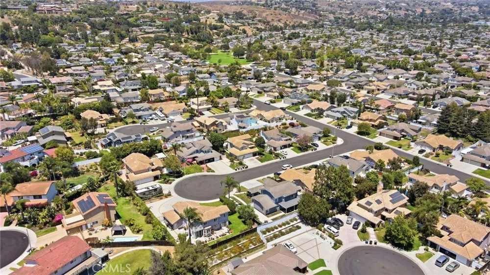 696 Corte Vina Camarillo, CA 93010