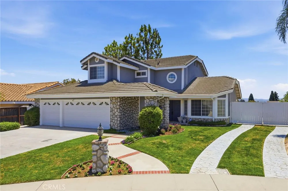 696 Corte Vina Camarillo, CA 93010