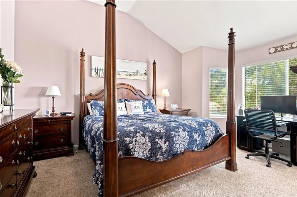 696 Corte Vina Camarillo, CA 93010