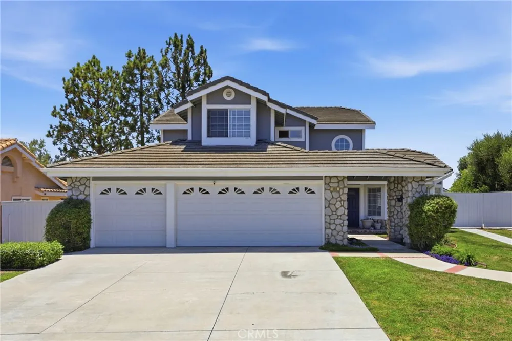 696 Corte Vina Camarillo, CA 93010