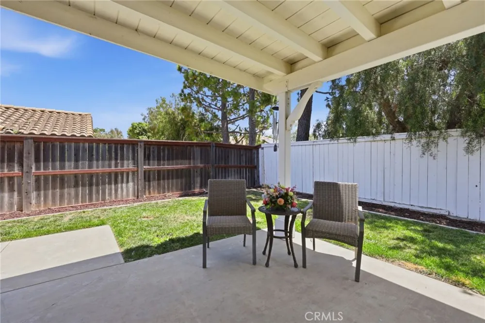696 Corte Vina Camarillo, CA 93010