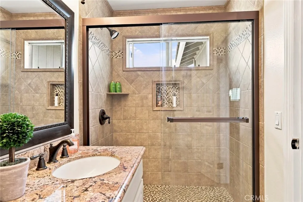 696 Corte Vina Camarillo, CA 93010