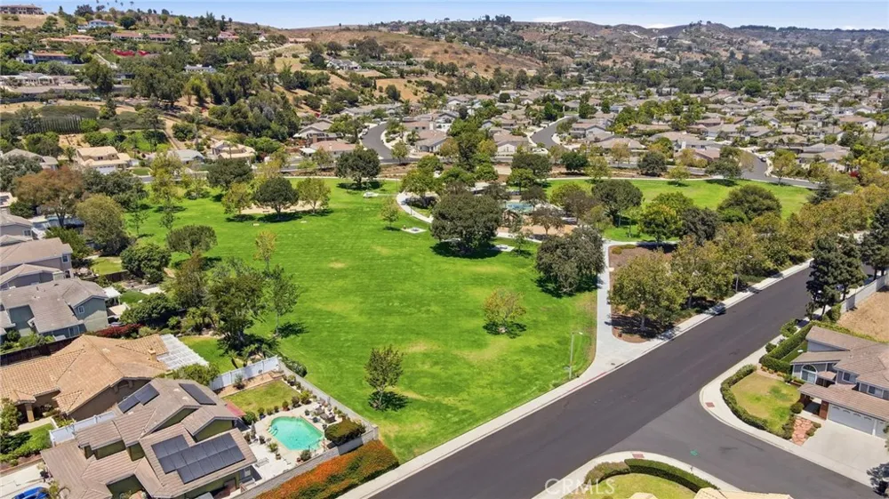 696 Corte Vina Camarillo, CA 93010