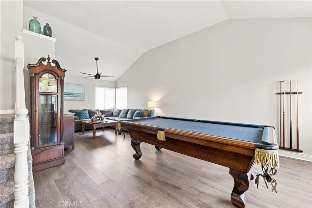 696 Corte Vina Camarillo, CA 93010