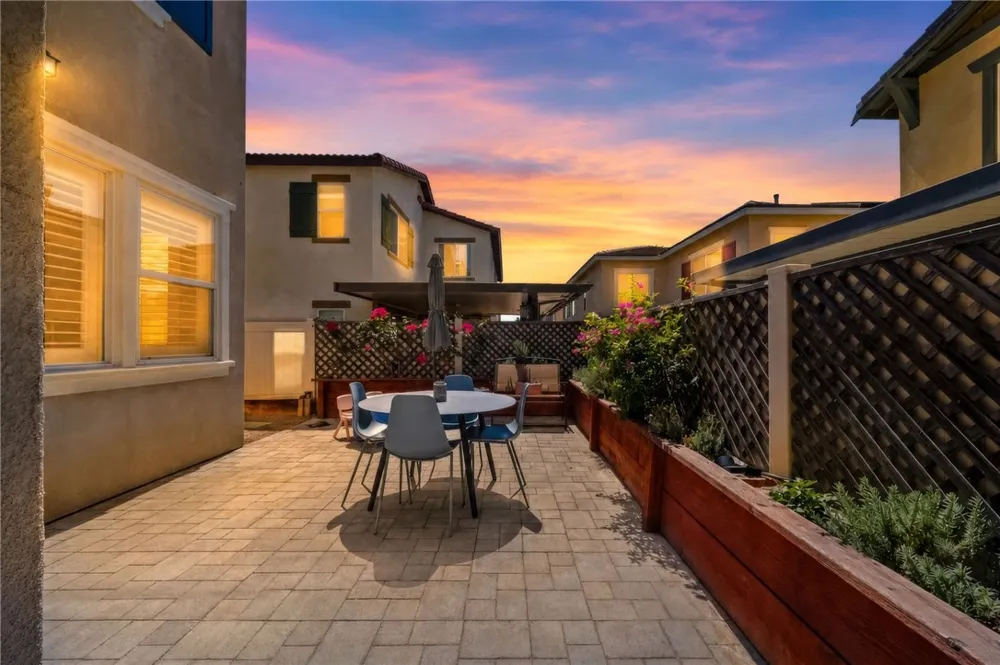 24237 Hazelnut Avenue Murrieta, CA 92562
