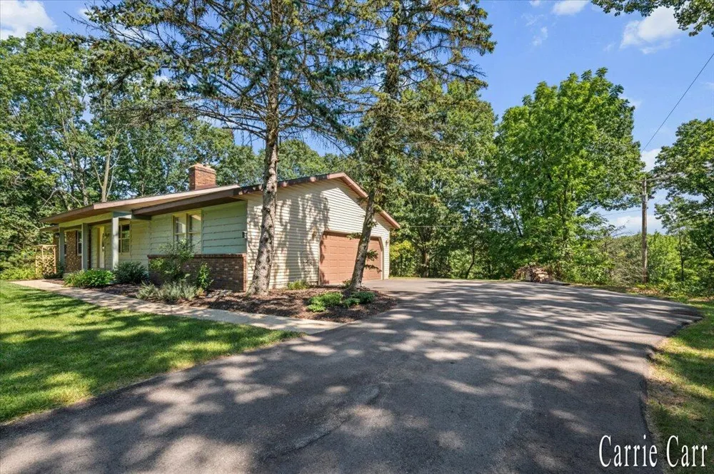 4291 4 Mile Road NE Grand Rapids, MI 49525