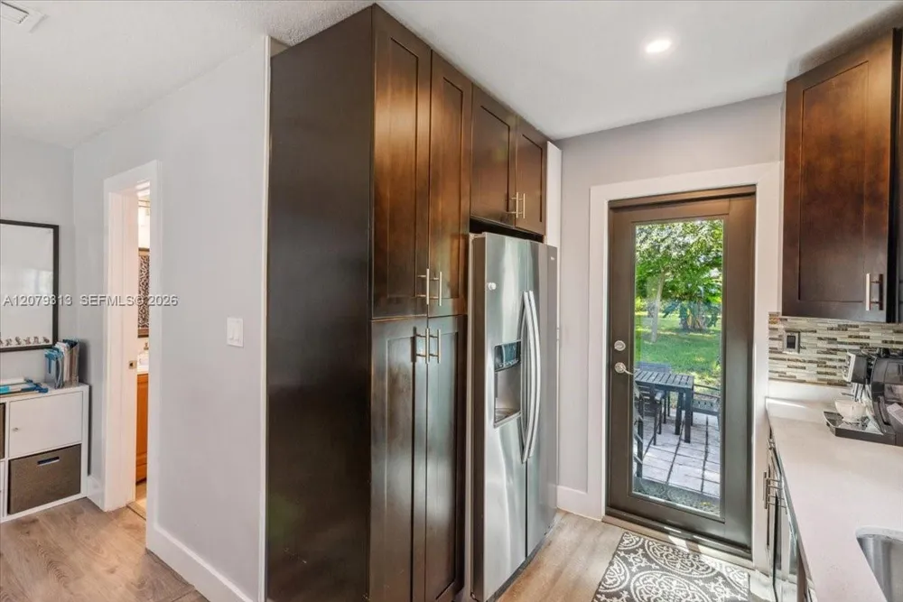 2434 Lincoln St Hollywood, FL 33020