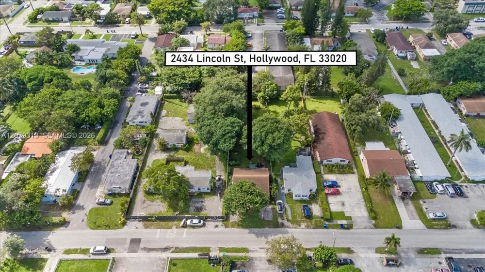 2434 Lincoln St Hollywood, FL 33020