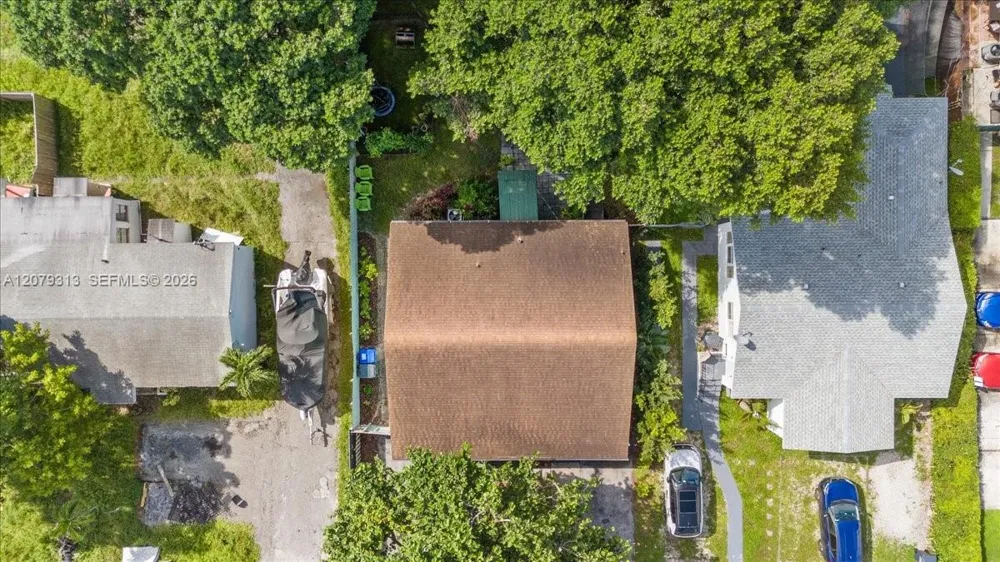 2434 Lincoln St Hollywood, FL 33020