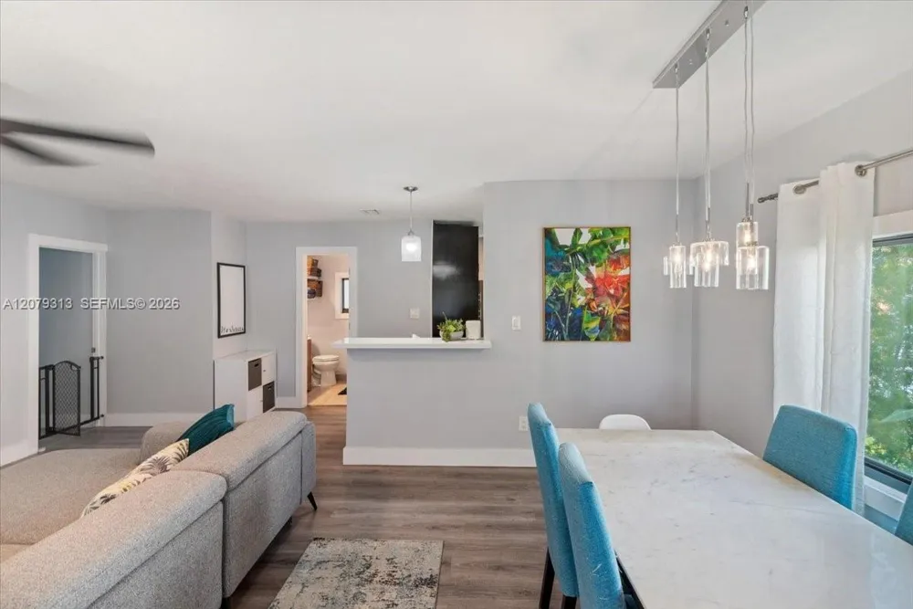 2434 Lincoln St Hollywood, FL 33020