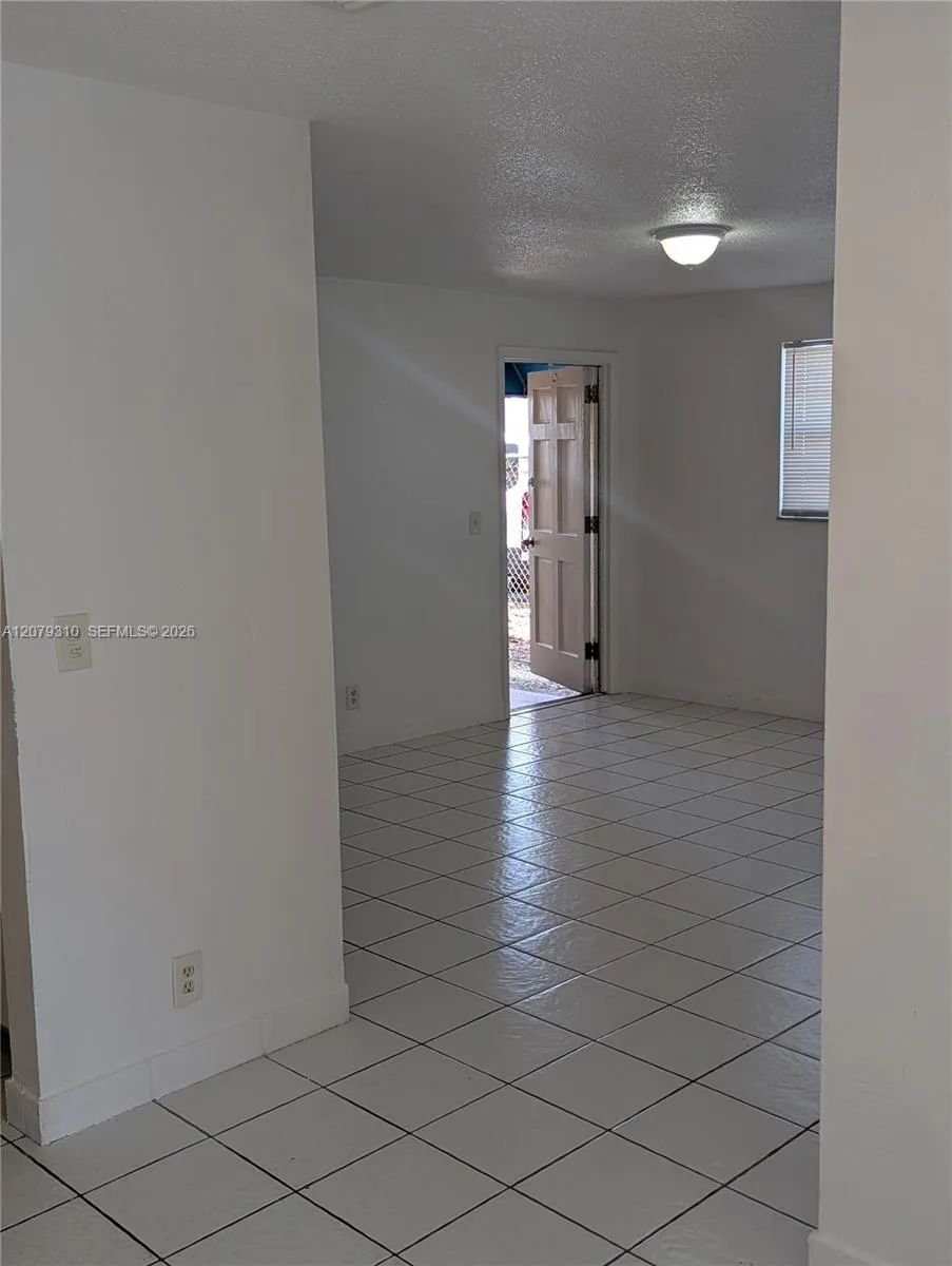 1830 Sheridan St #101 Hollywood, FL 33020