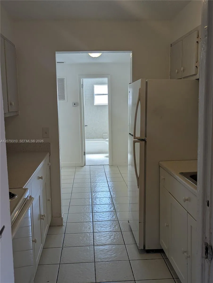 1830 Sheridan St #101 Hollywood, FL 33020