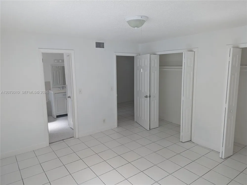 1830 Sheridan St #101 Hollywood, FL 33020