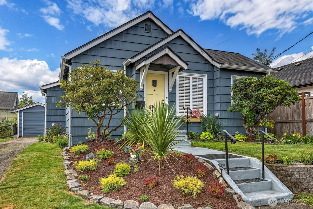 1705 13th Street Bremerton, WA 98337