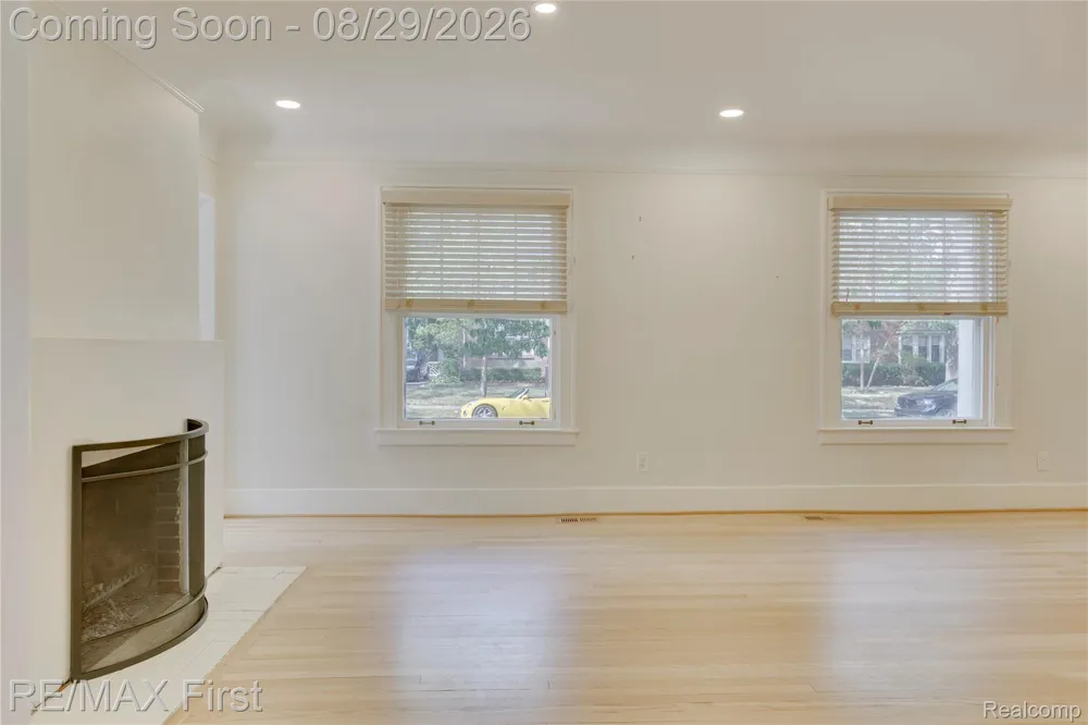 657 W Drayton Street Ferndale City, MI 48220