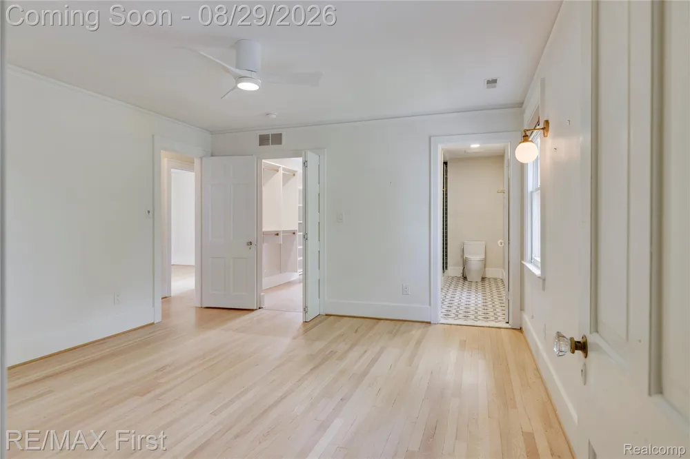 657 W Drayton Street Ferndale City, MI 48220
