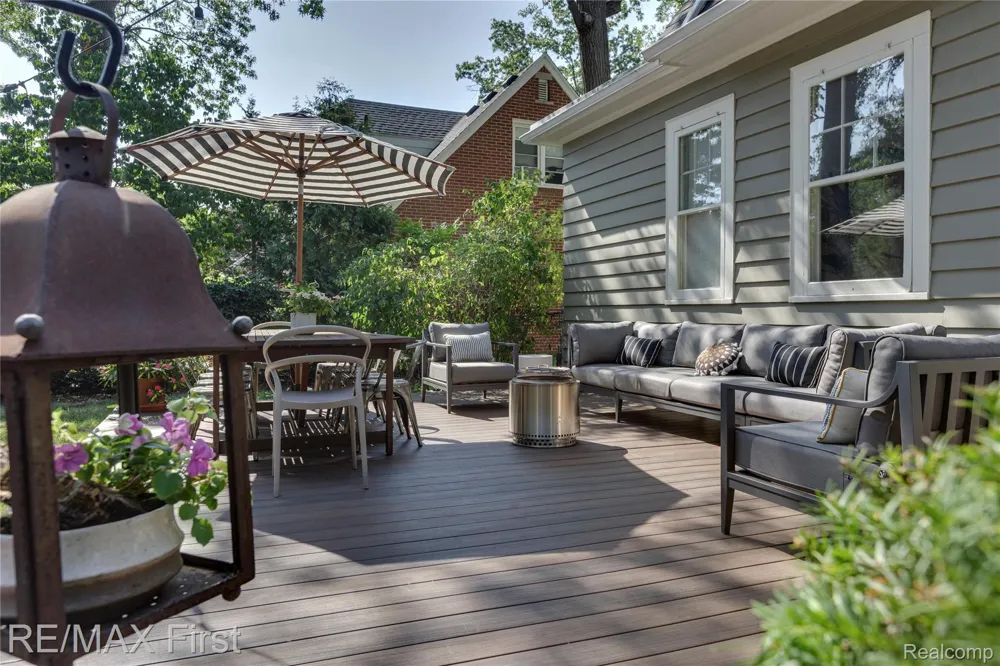 657 W Drayton Street Ferndale City, MI 48220