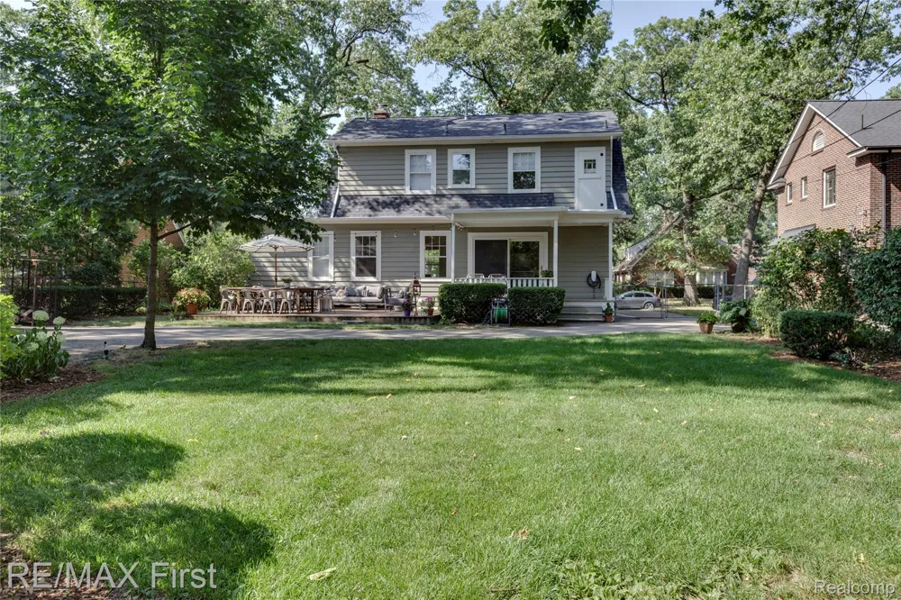 657 W Drayton Street Ferndale City, MI 48220