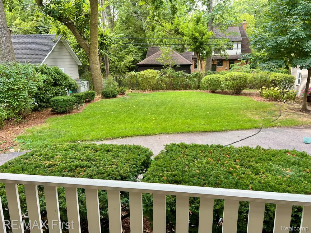 657 W Drayton Street Ferndale City, MI 48220