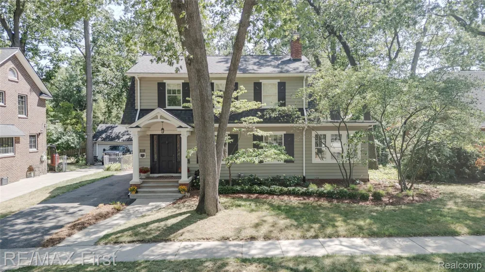 657 W Drayton Street Ferndale City, MI 48220