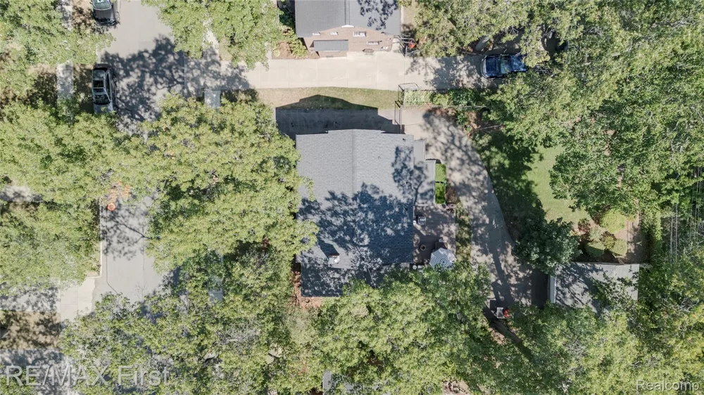 657 W Drayton Street Ferndale City, MI 48220