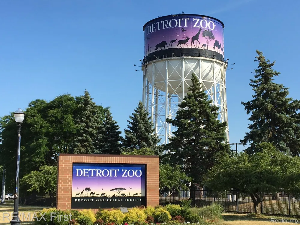 657 W Drayton Street Ferndale City, MI 48220